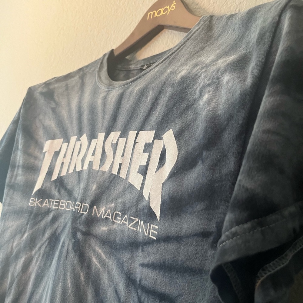 Tie Dye Thrasher 🔥 Men’s Medium Short Sleeve Shirt